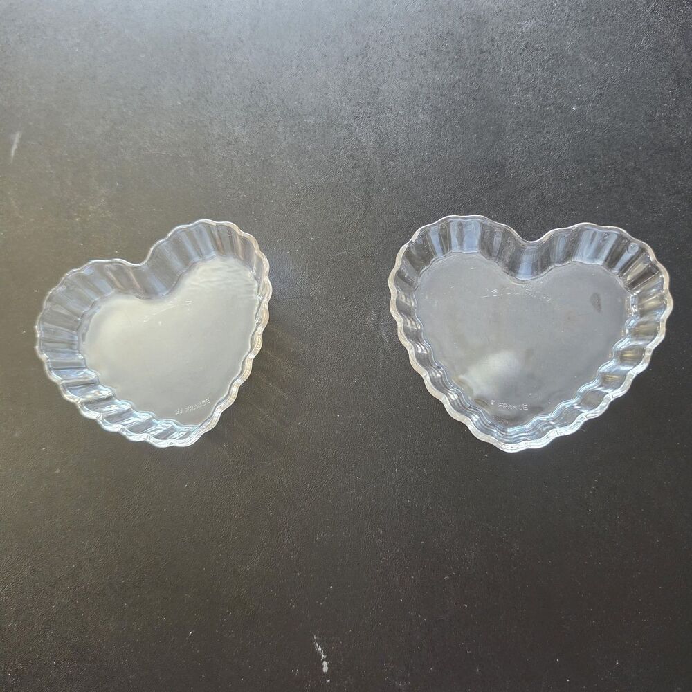 2 Vintage French Arcuisine Glass Heart single serve Tart Quiche Dishs 4.75x4.5x1